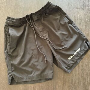 Men’s Hollister Shorts - Size XS